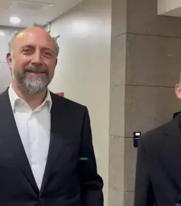 Halit Ergenç ve Rıza Kocaoğlu adliyeye geldi