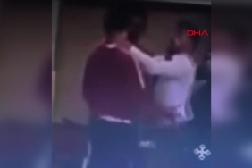 Turnuvada hakem, tartıştığı antrenöre kafa attı! O anlar kamerada