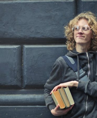 Gunumuzun-Gunlukleri-Mahremden-Kamusala-Bir-Yolculuk-featured