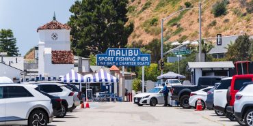 Shirley-MacLaine-918217lik-Hollywood-Ikonu-Malibu8217da-Goruntulendi-featured