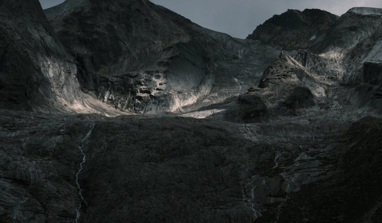 Van8217da-Tasla-Yukselen-Medeniyet-Urartularin-Kalici-Mirasi-featured