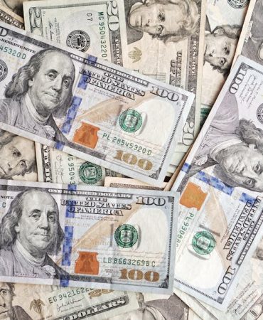 Nisan-Cari-Acigi-Beklentileri-Asti-7.5-Milyar-Dolarlik-Acik-featured