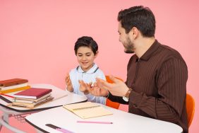 Okul-Fobisi-Belirtileri-Nedenleri-ve-Ailelerin-Rolu-featured