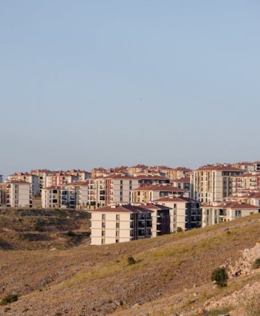 Yeni-Egitim-Yili-Basladi-Aileler-Agir-Ekonomik-Yuk-Altinda-featured